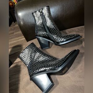 AZALEA WANG LEFT YOU ON READ STUDDED BOOTIES women’s size 8